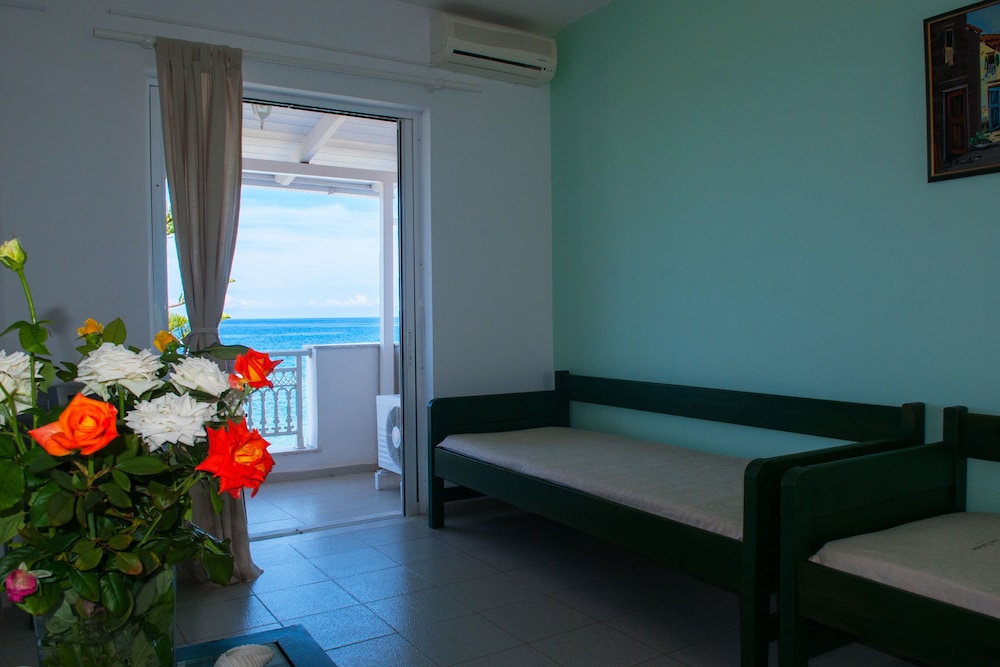Stefania Apartments 12/44
