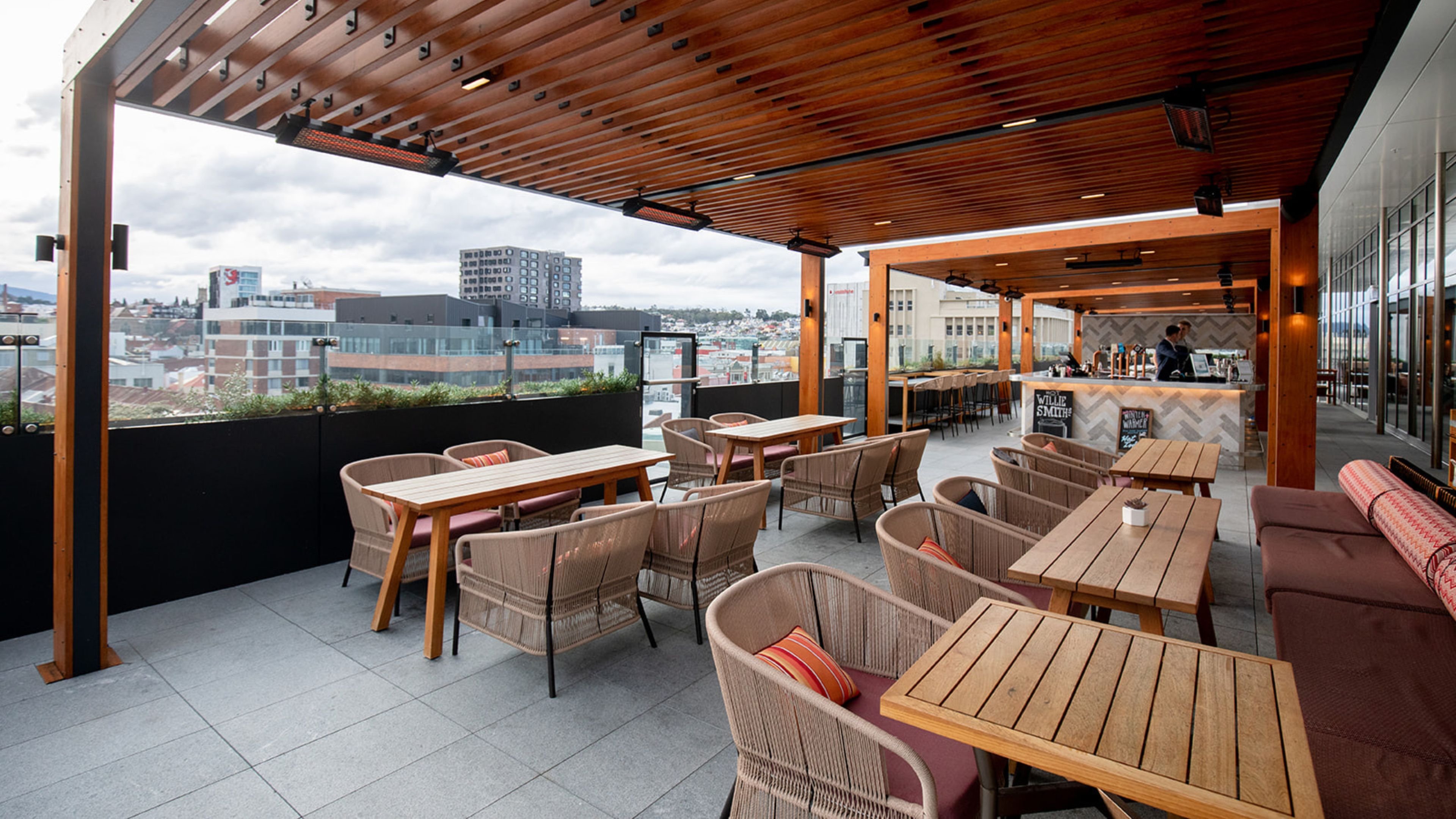 Crowne Plaza Hobart 56/73