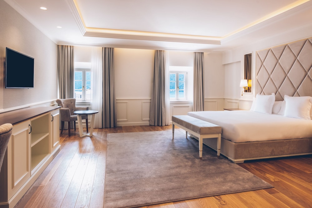 Heritage Grand Perast Hotel 15/50