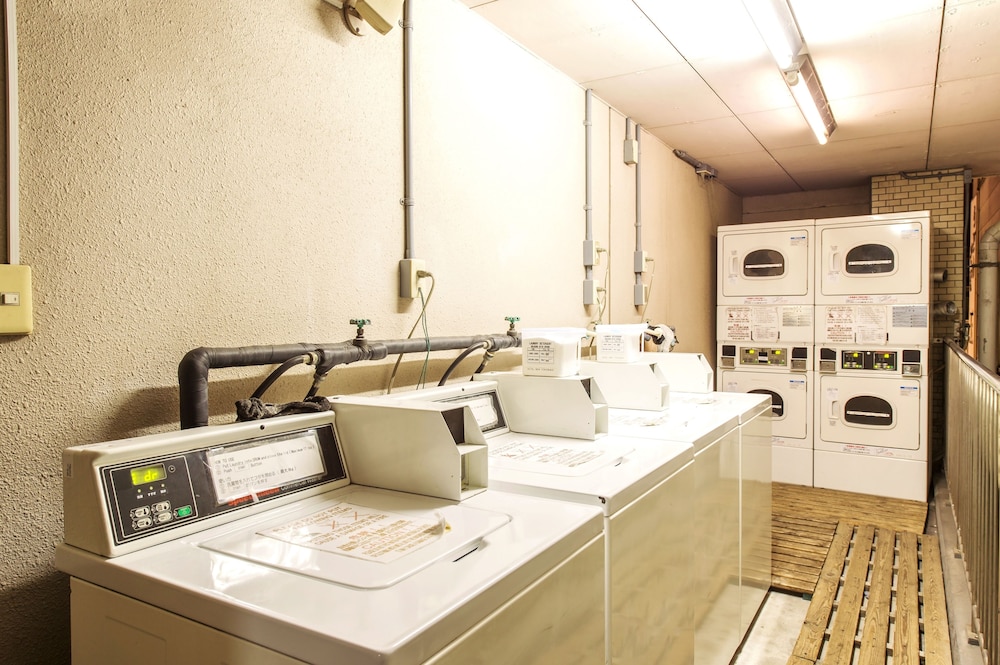 Hotel New Yokosuka 40/40