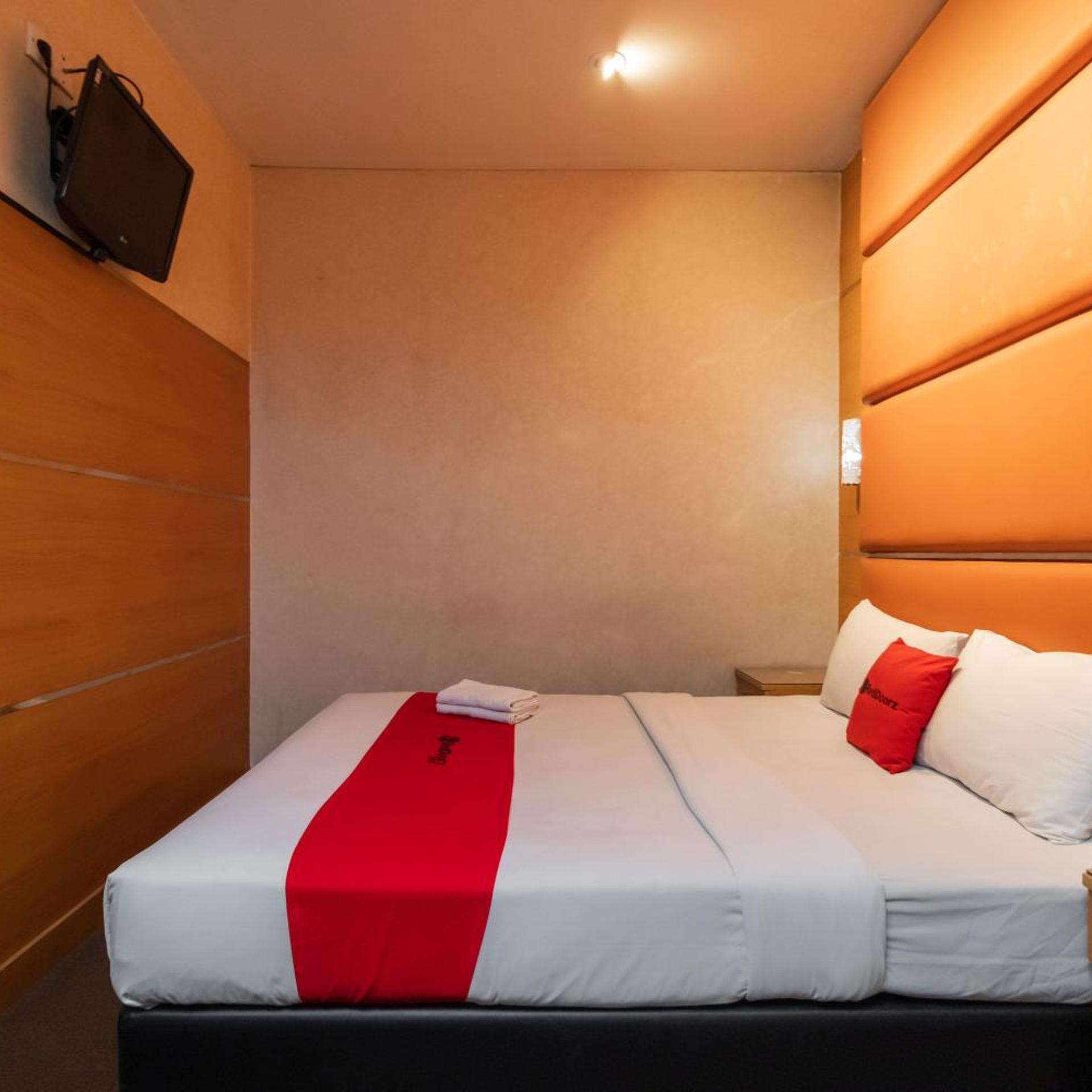 OYO 180 Hotel Mirah (Mirah Hotel) 10/55