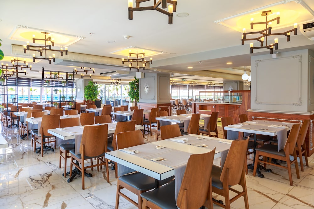 Sunprime C-Lounge - Only Adults +16 54/64