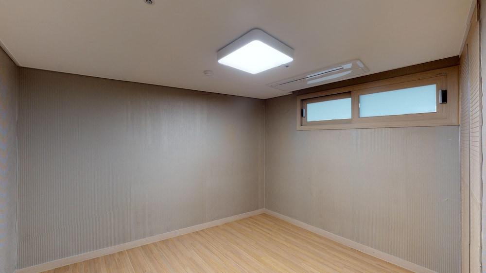 High1 Condominium 20/50