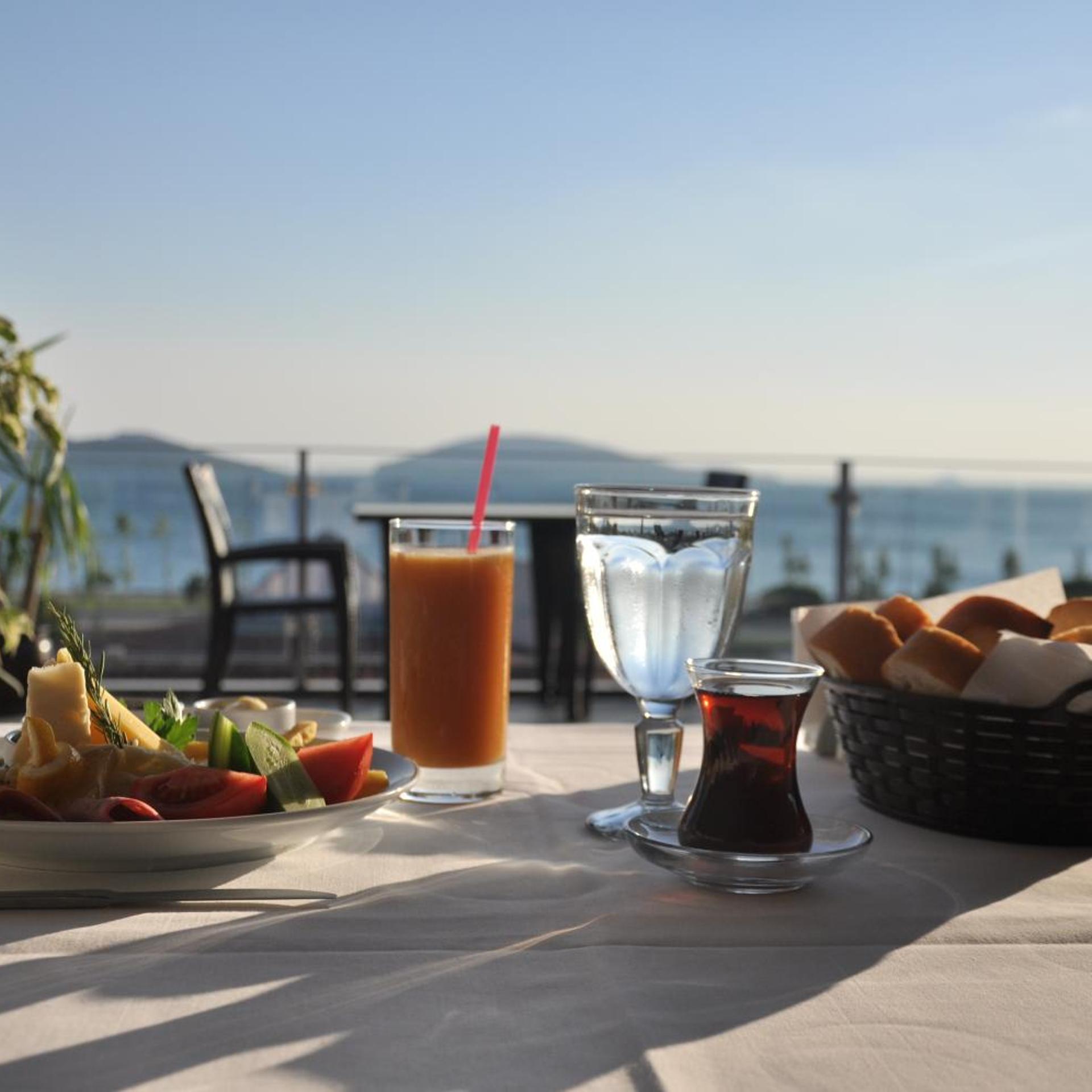 Island Hotel photo2