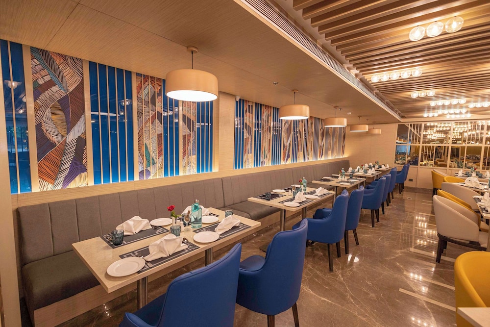 Golden Tulip Bhopal 41/50