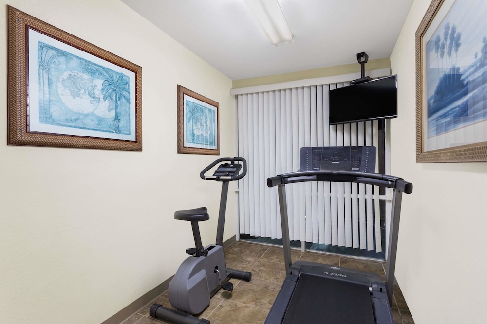 Travelodge By Wyndham Lakeland 30/55