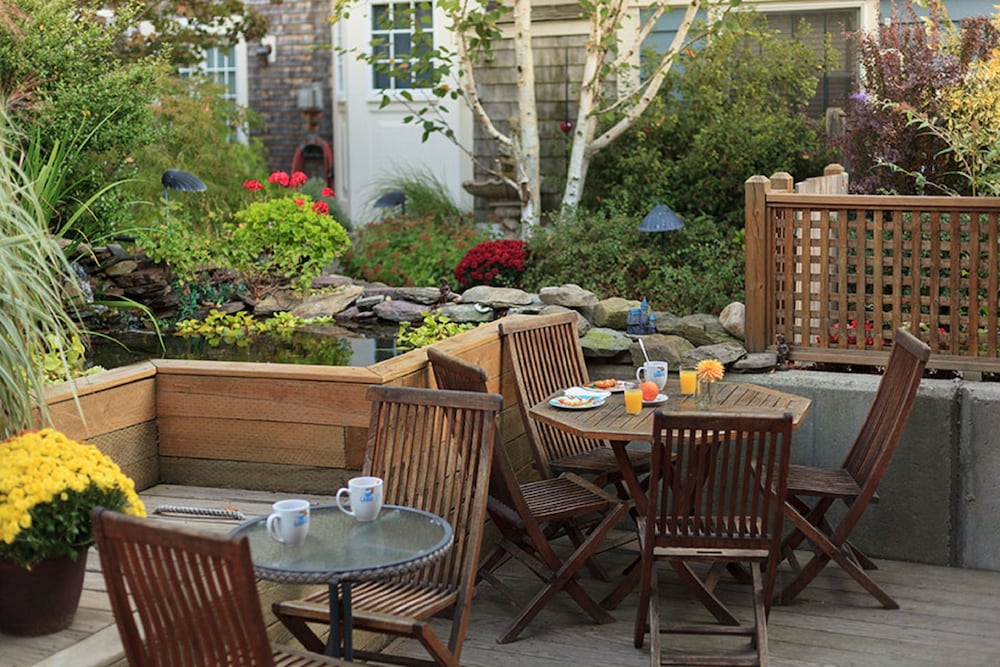 The Provincetown Hotel at Gabriel's 31/51