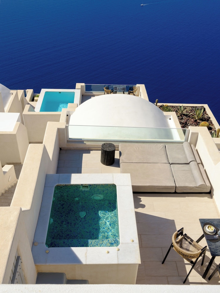 Andromeda Villas and Spa Resort in SANTORINI