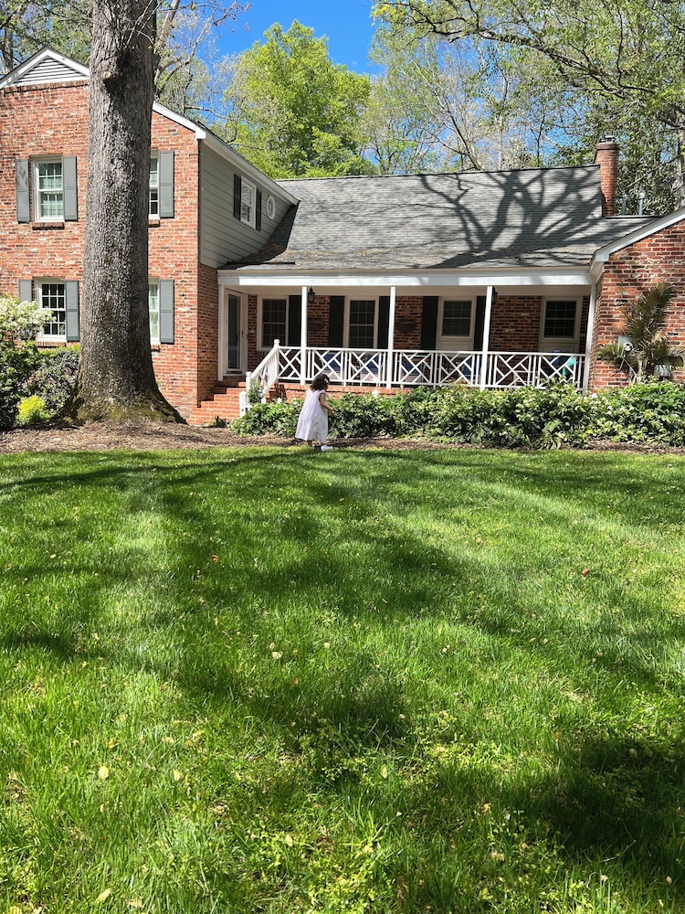 Colonial Gardens Bed & Breakfast 38/43