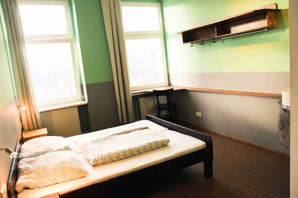 Sunflower Hostel 33/59