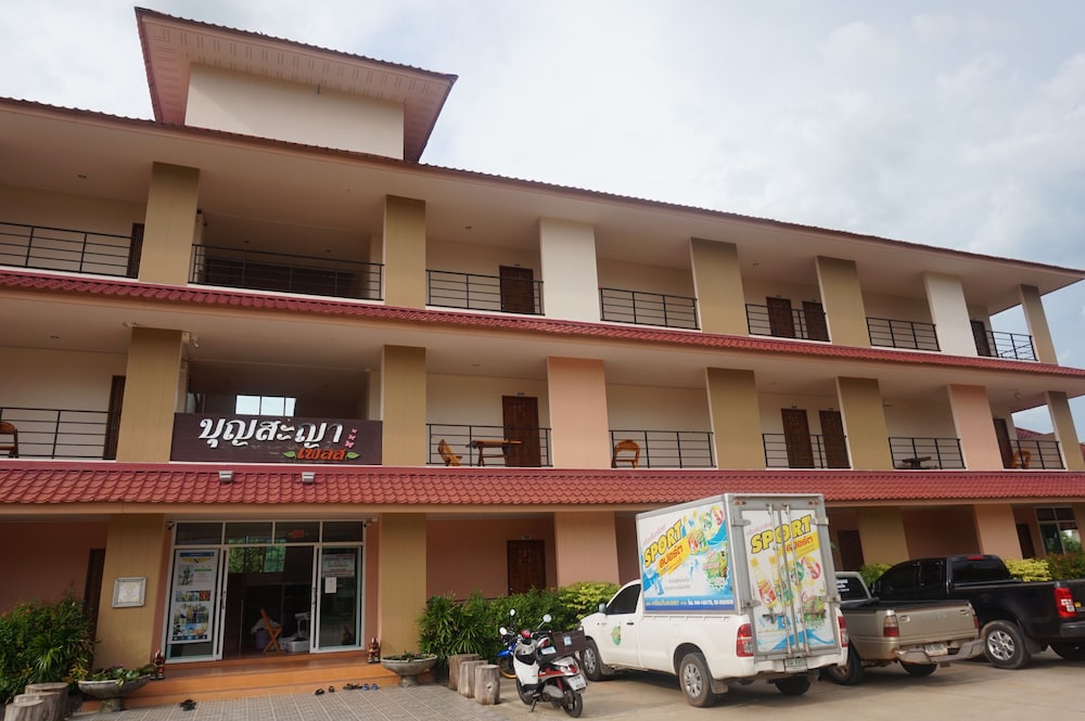 Bumnsaya Place 1/31