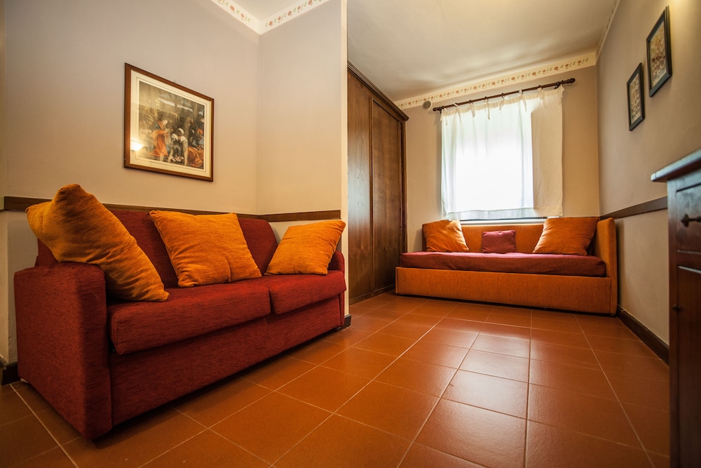 Il Poggio Degli Olivi 24/50