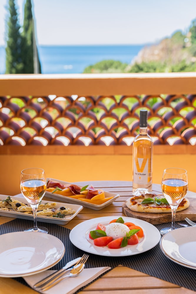 Les Terrasses Du Bailli 35/50