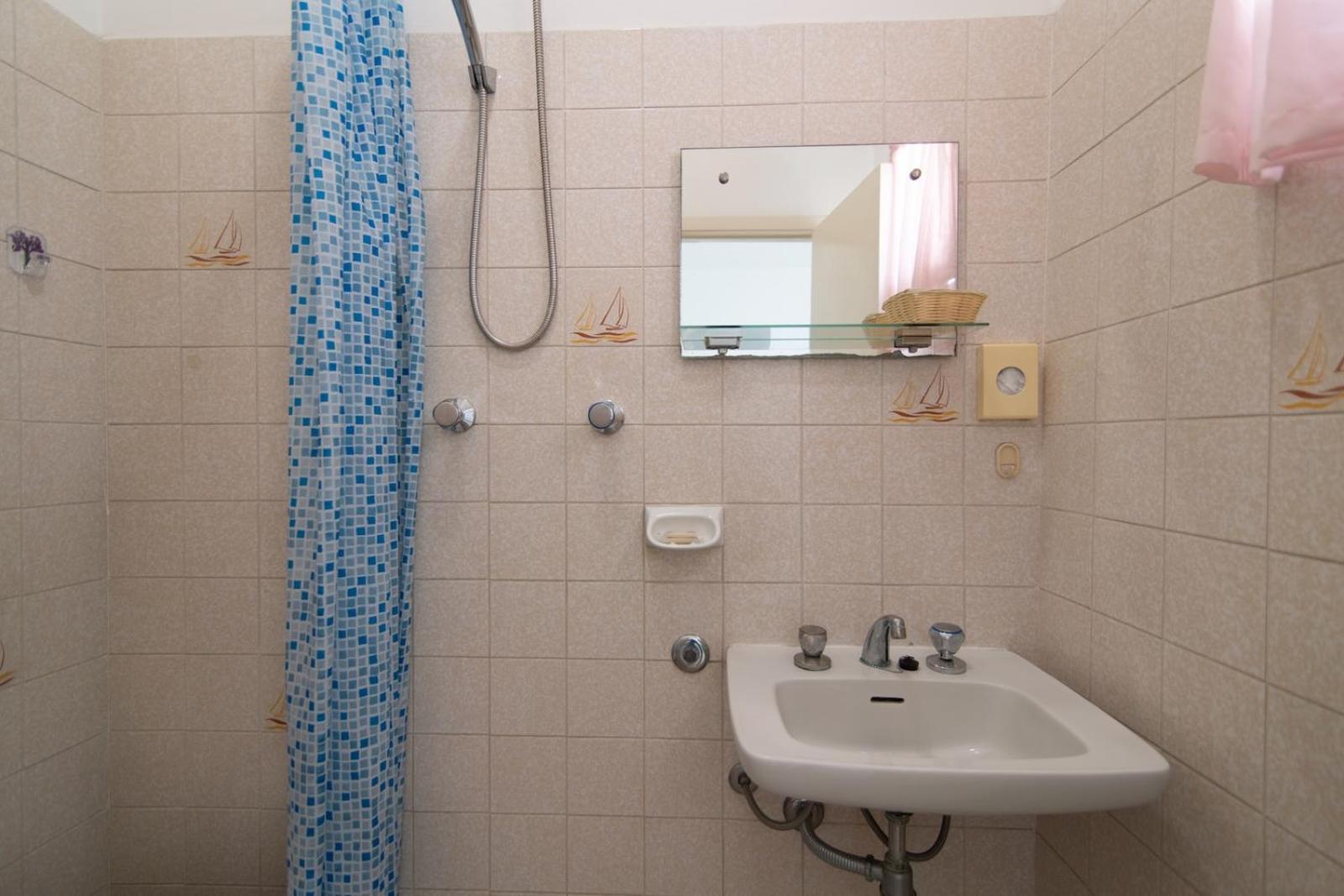 Hotel Mirò Cattolica 47/50