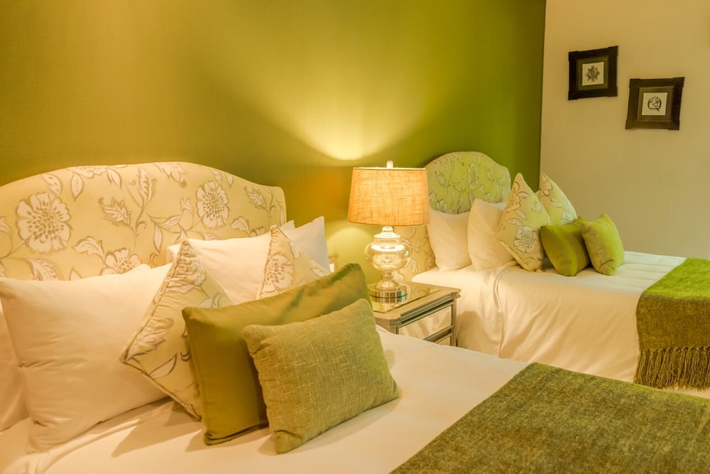 Vallarta Gardens Beach Front Hotel and Residences 19/65