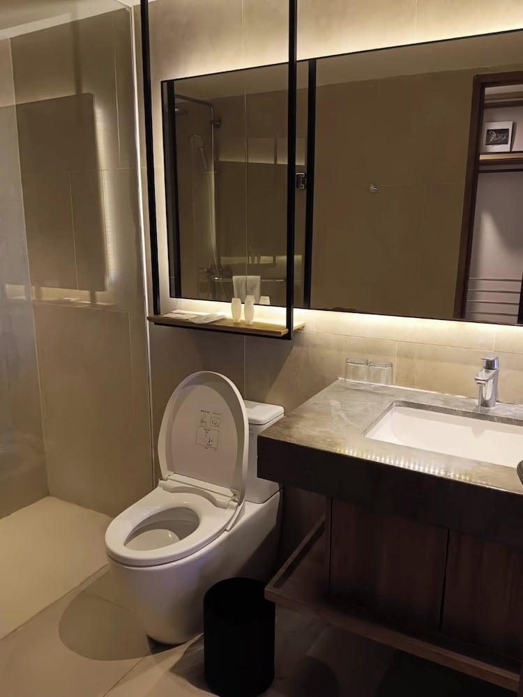 غرفة بريميير بسريرين منفصلين بإطلالة على الجبل، Louis Kienne Resort Senggigi 3/8