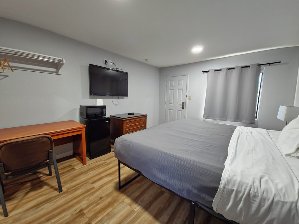 STANDARD, KING BED