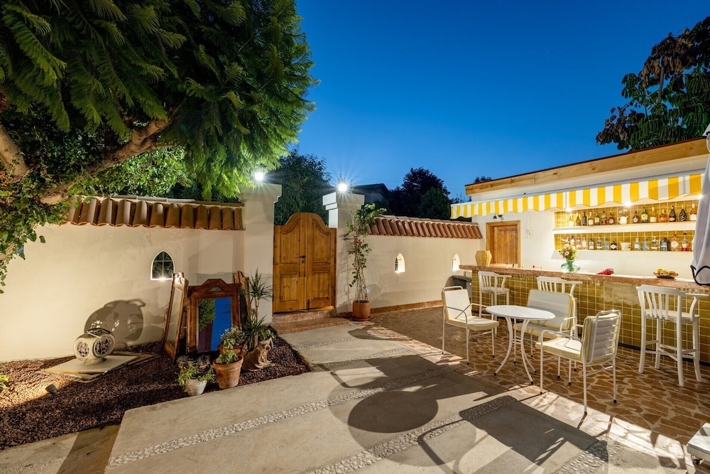 Yonca Anjelika Otel +12 23/50