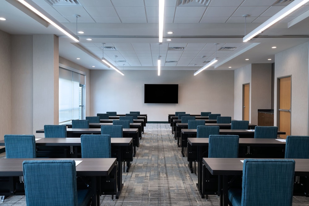 Four Points by Sheraton Fort Worth North 12/17