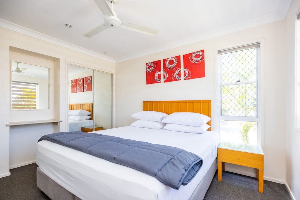 Lagoon Villa, Town House, 2 Bunk Beds, 2 Queen Beds