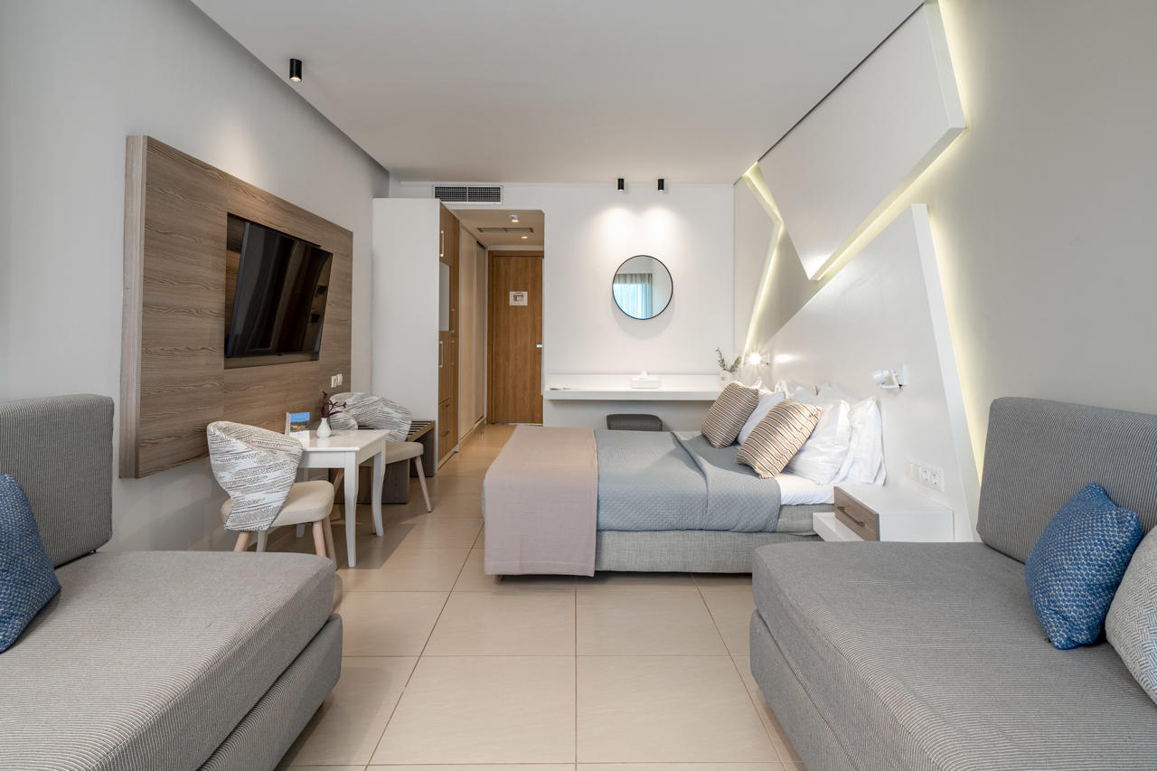 Kassandra Bay Resort, Suites and Spa 17/33