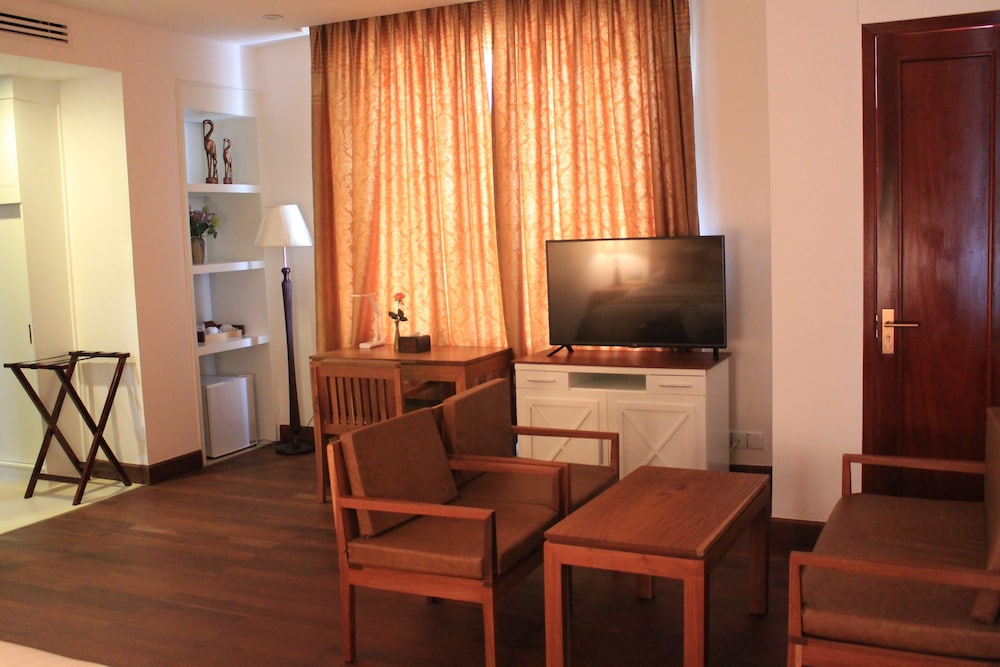 Phnom Penh Katari Hotel 61/73
