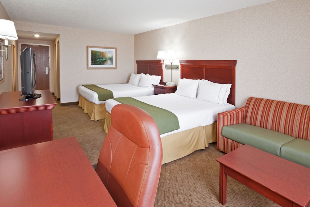 HOLIDAY INN EXPRESS WILMINGTON 12/48