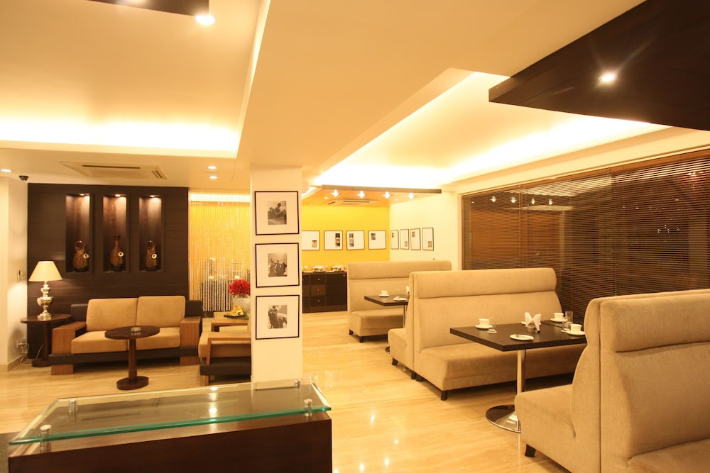 Emblem Hotel 48/67