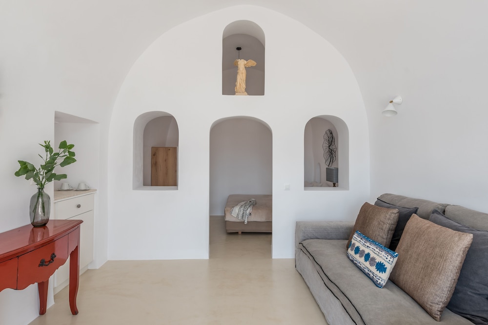 Aspaki Exclusive Hotel by Art Maisons 53/71