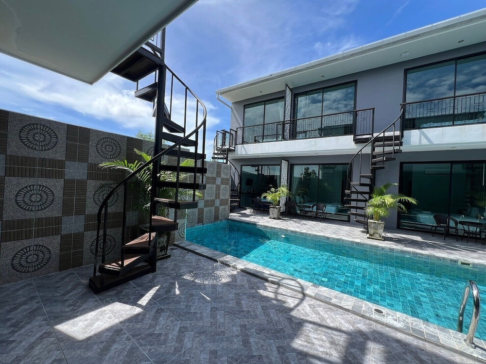 Chanakarn Pool Access Rawai 28/50