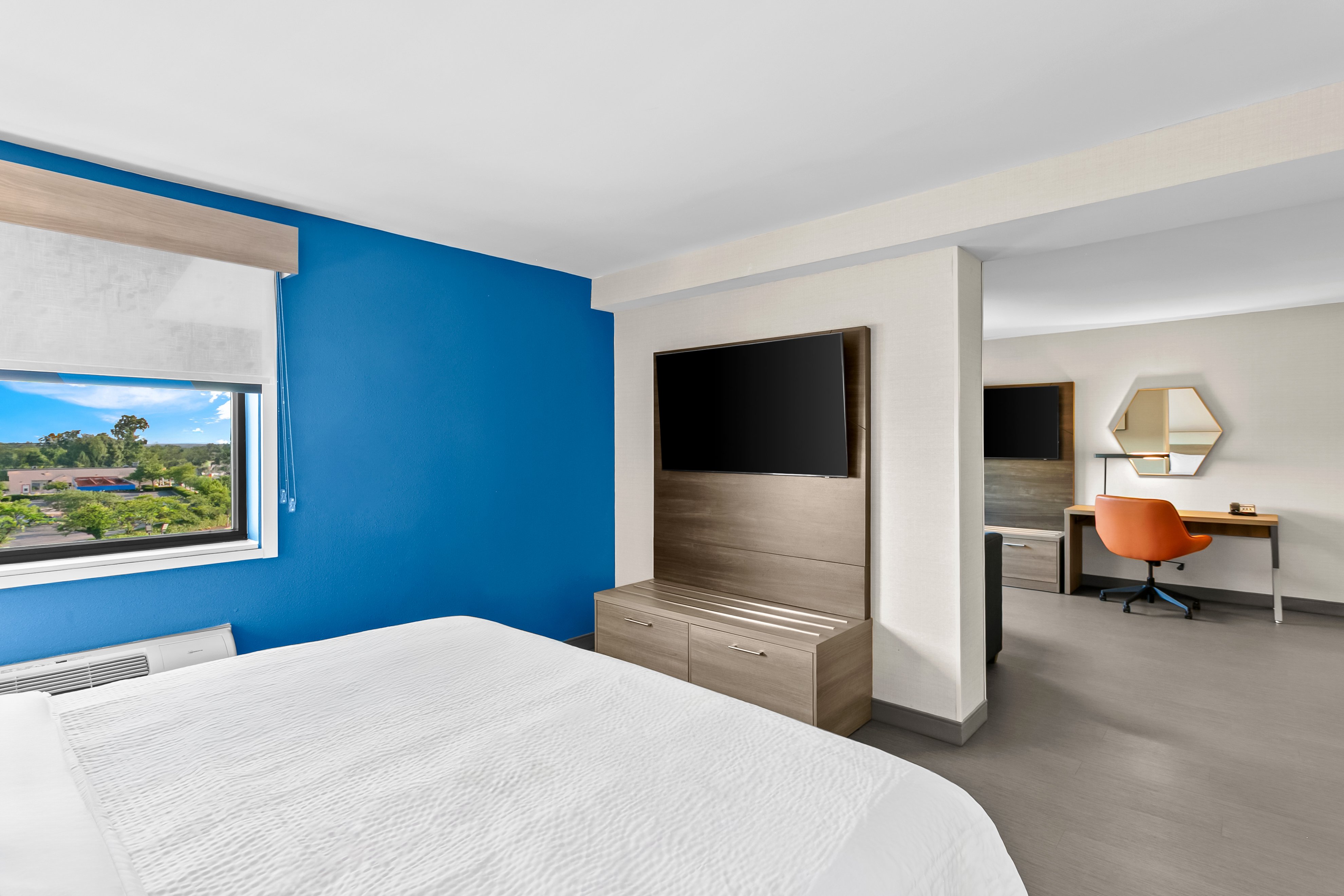 Holiday Inn Express And Suites Baltimore West Catonsville 25/66