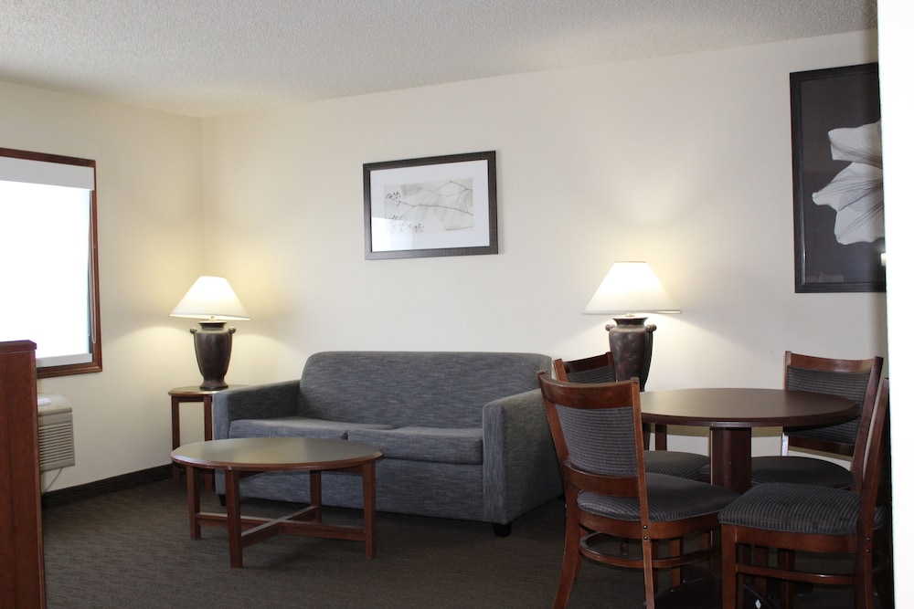 AmericInn by Wyndham Windsor Ft. Collins 50/62
