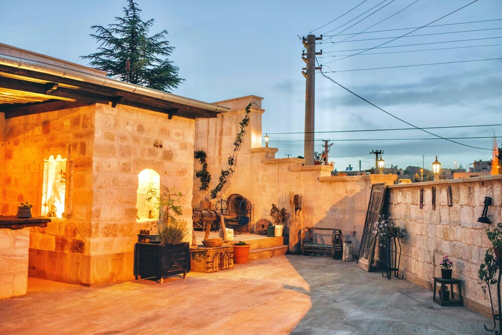 Solin Cave Cappadocia 22/38