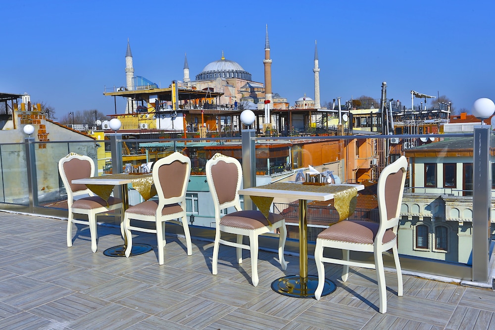 Nayla Palace 42/51