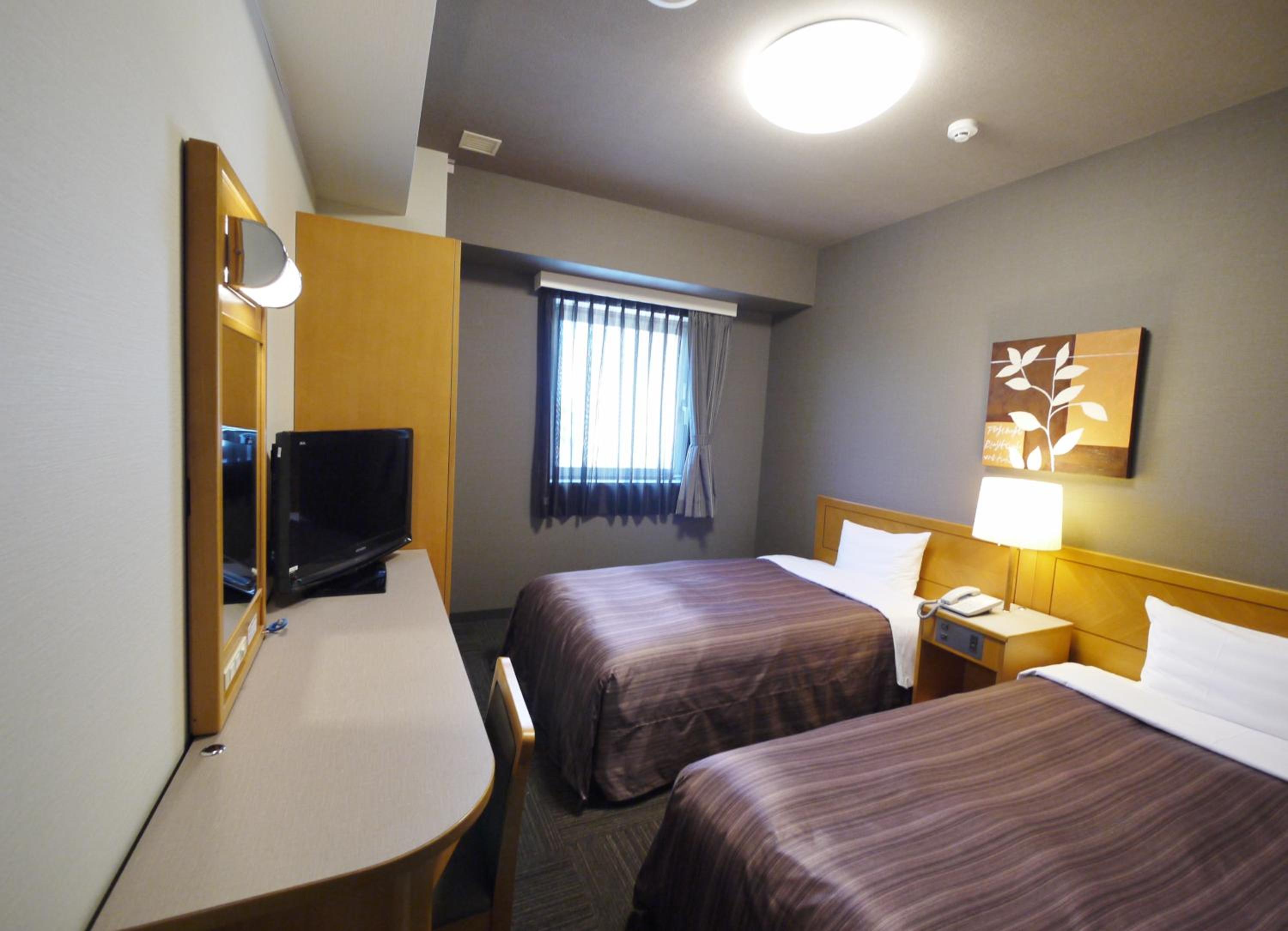Standard, Twin Beds, Smoking