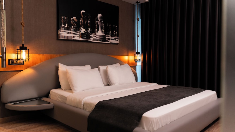 Deluxe, Suite, Queen Bed, City View, Sofa, Mas Suites Nisantasi 3/4
