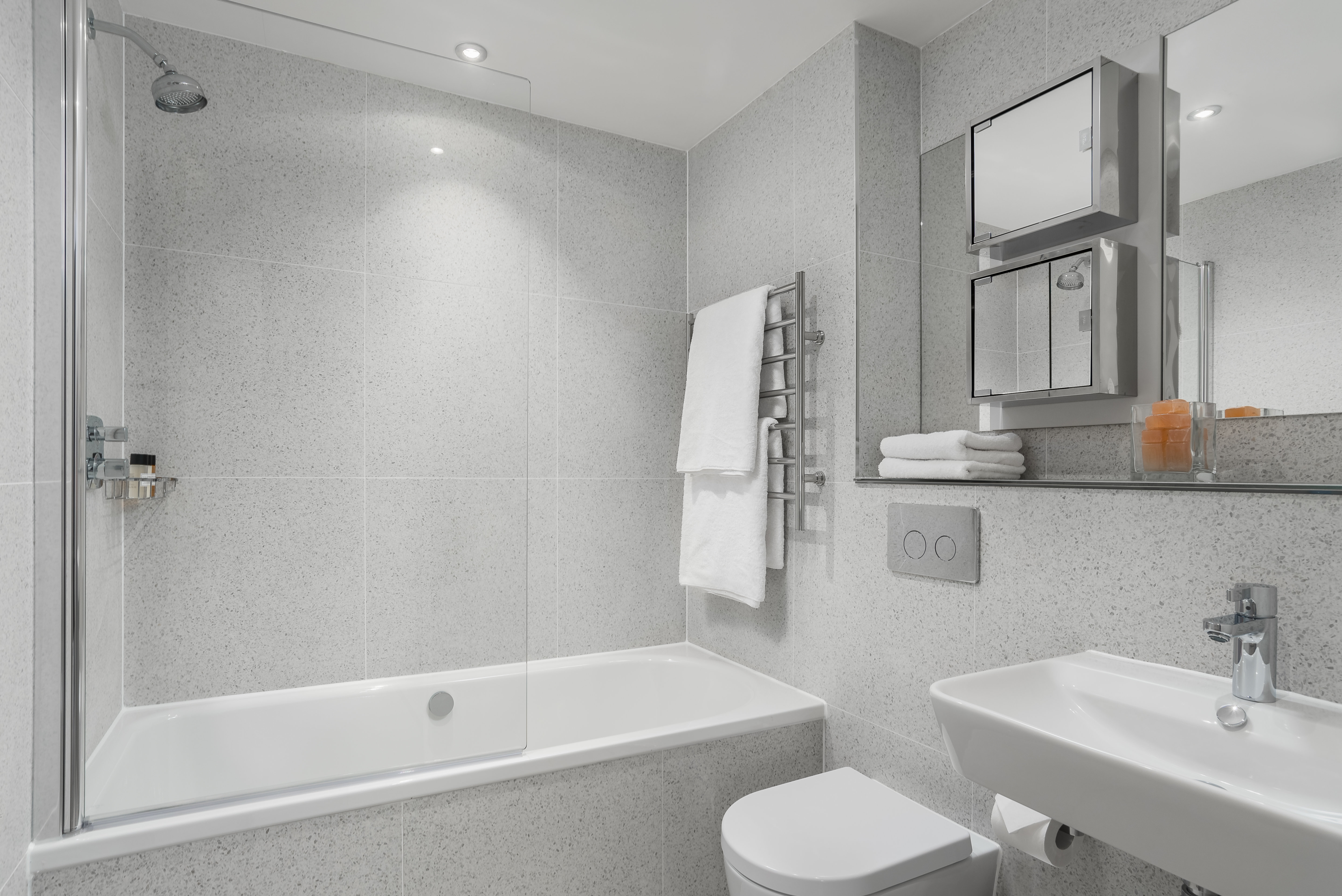 Q Square by Supercity Aparthotels 36/37