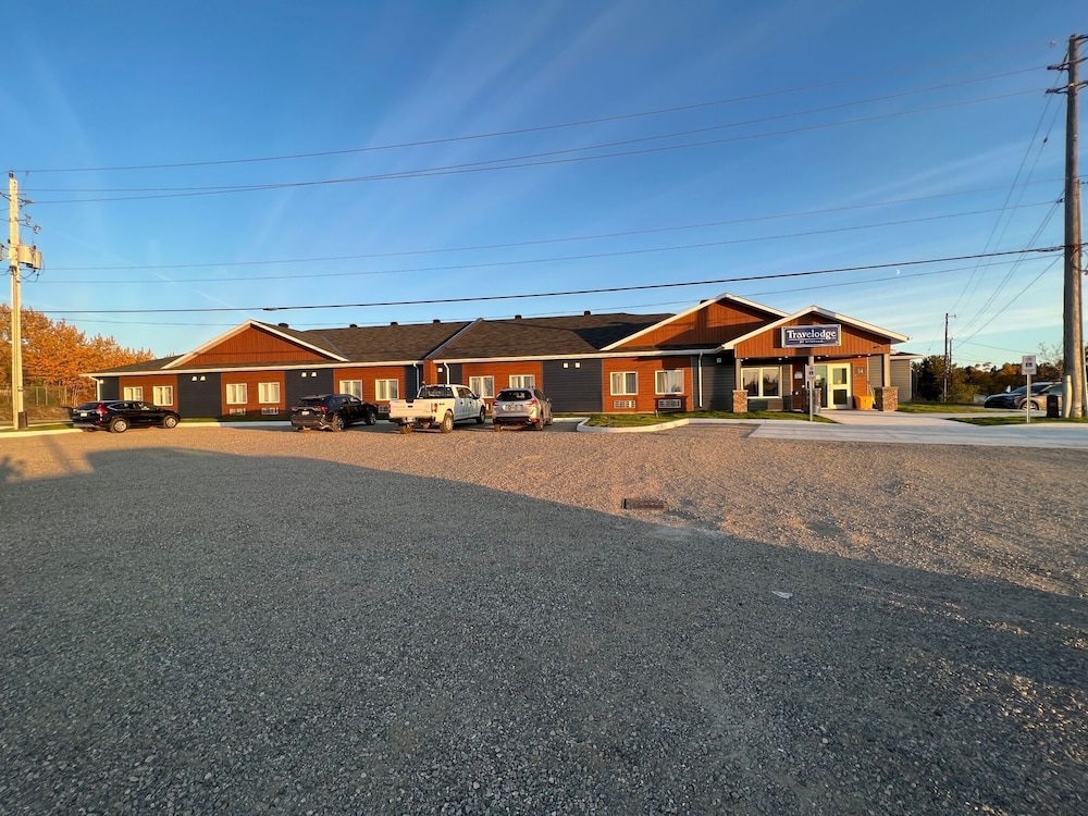 Travelodge by Wyndham Marathon 15/17