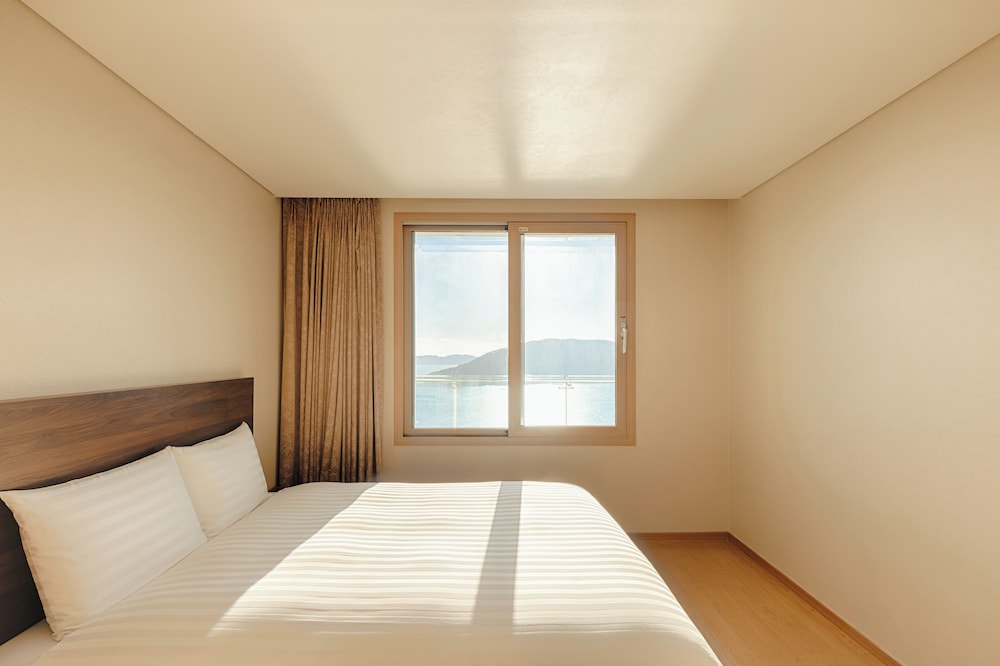 Suite, 3 Futon Beds, Panoramic View, Kitchen