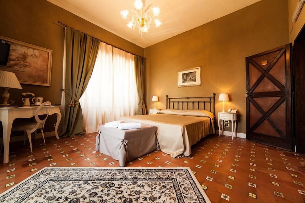 HOTEL VILLA DORATA, ETNA 7/44
