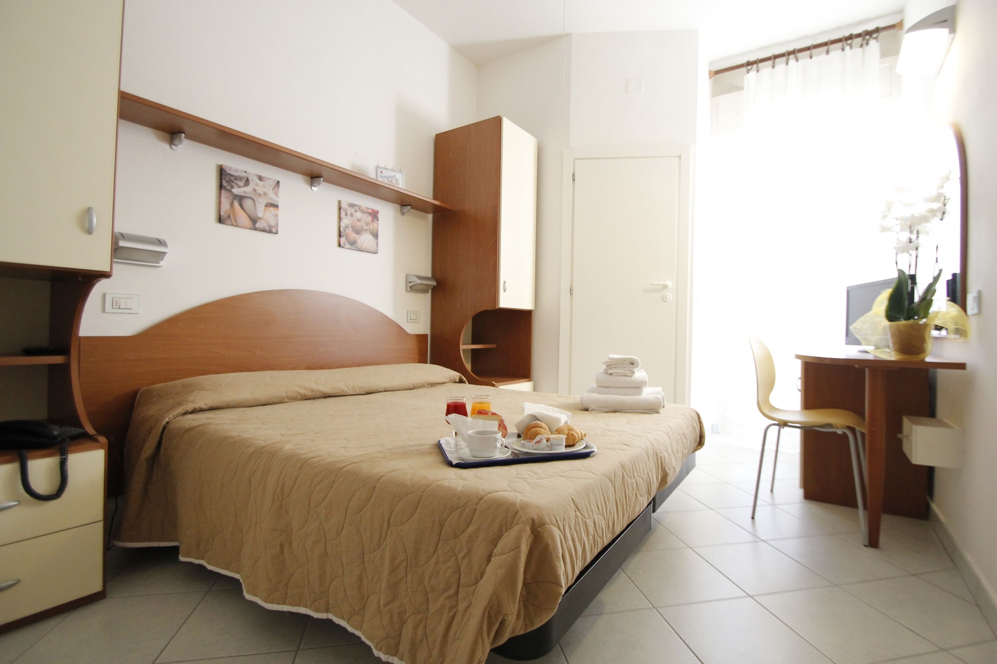 JUNIOR, DOUBLE BED