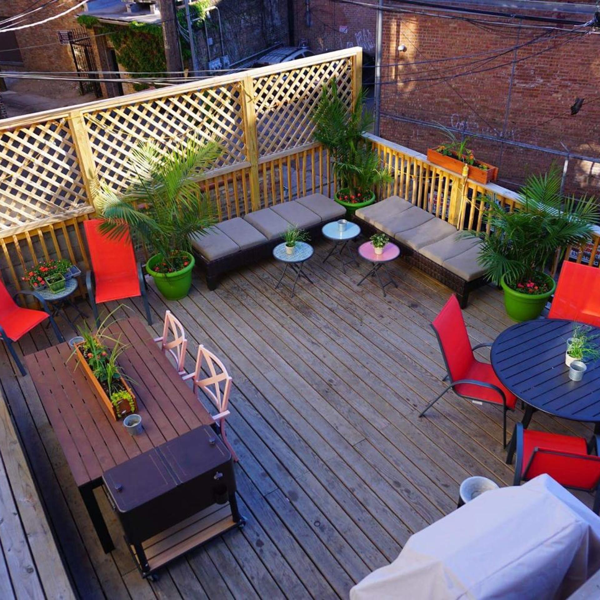 Wrigley Hostel - Adults Only 10/48