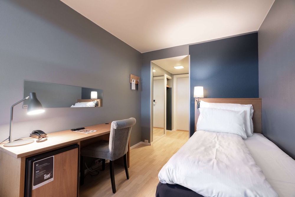 Vadso Hotel (Former Scandic) 10/27