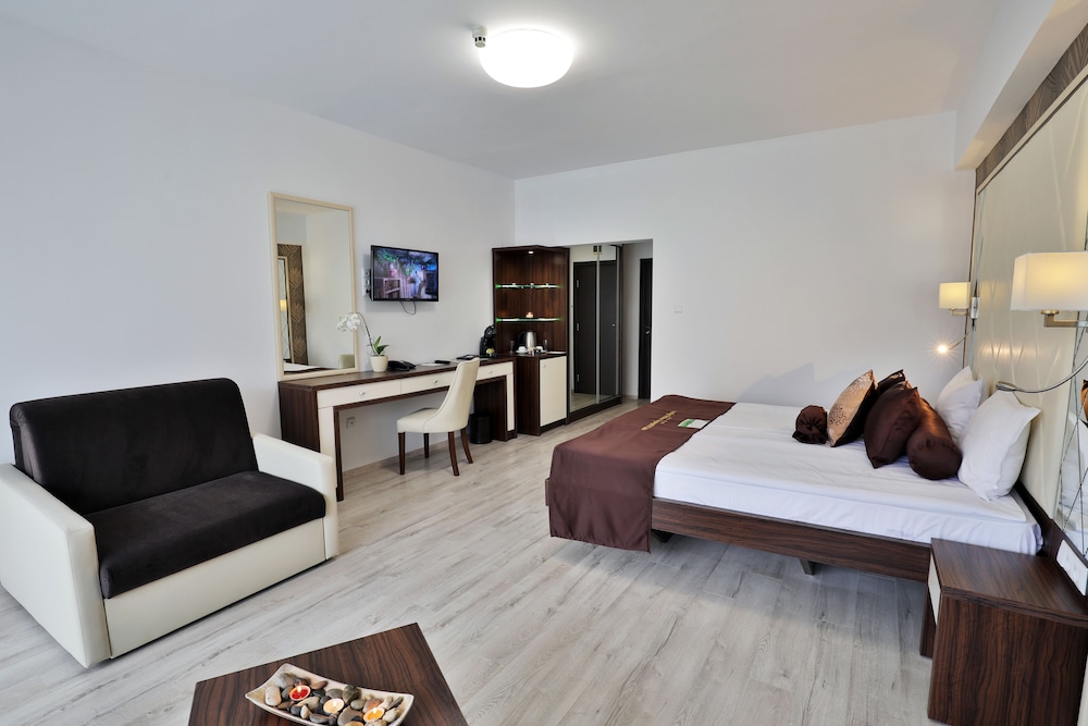 Prestige Deluxe Hotel Aquapark Club 17/76