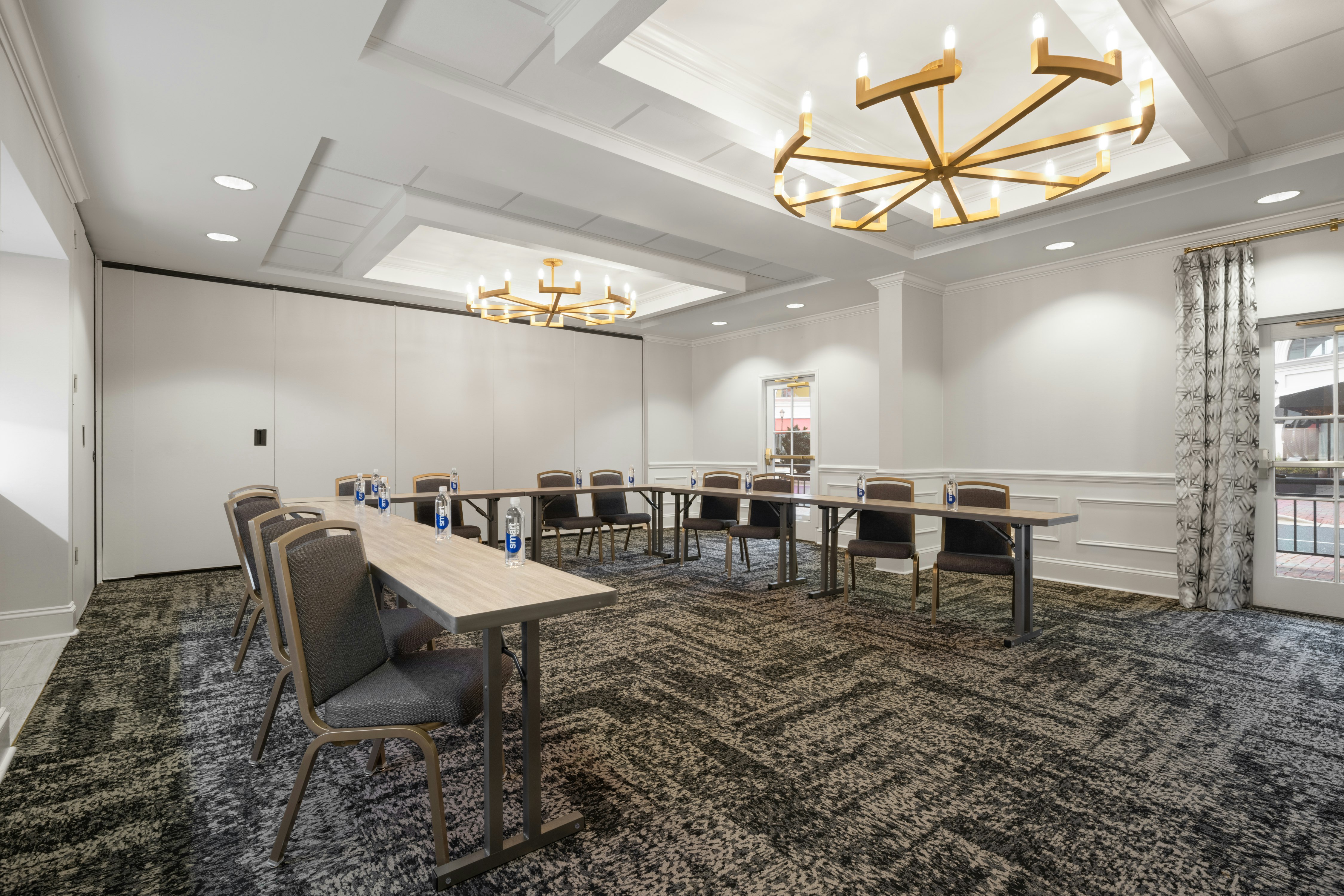 Hampton Inn & Suites-Charlotte/SouthPark at Phillips Place 18/24