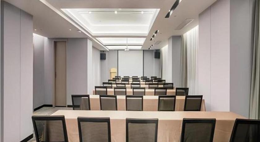 Echarm Hotel (Wuhan Huangpi) 68/70
