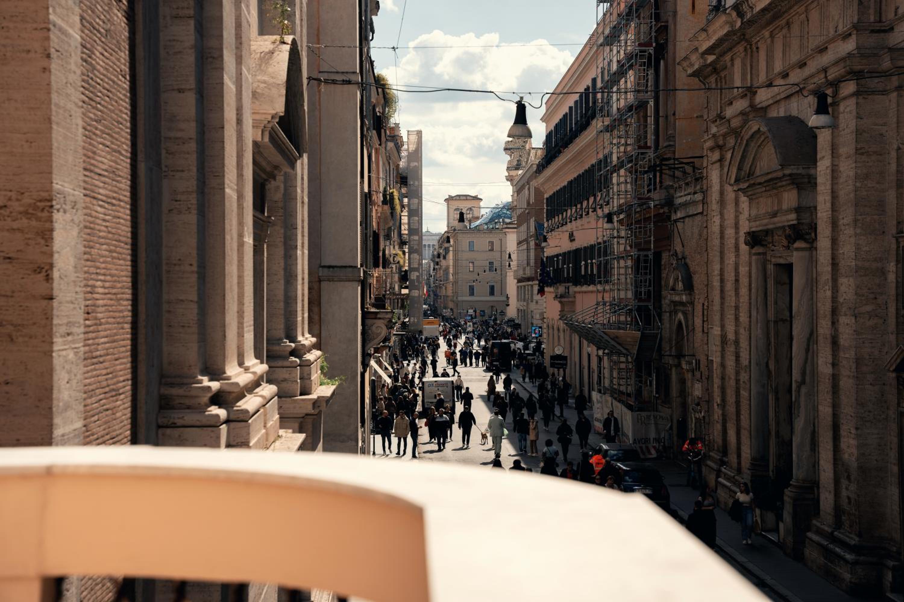 The Flow - Via Del Corso 19/22