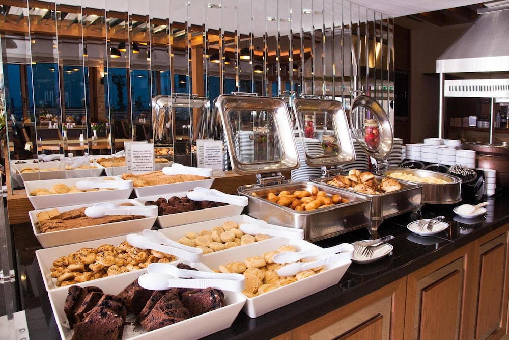 Grand Asiyan Hotel 20/46