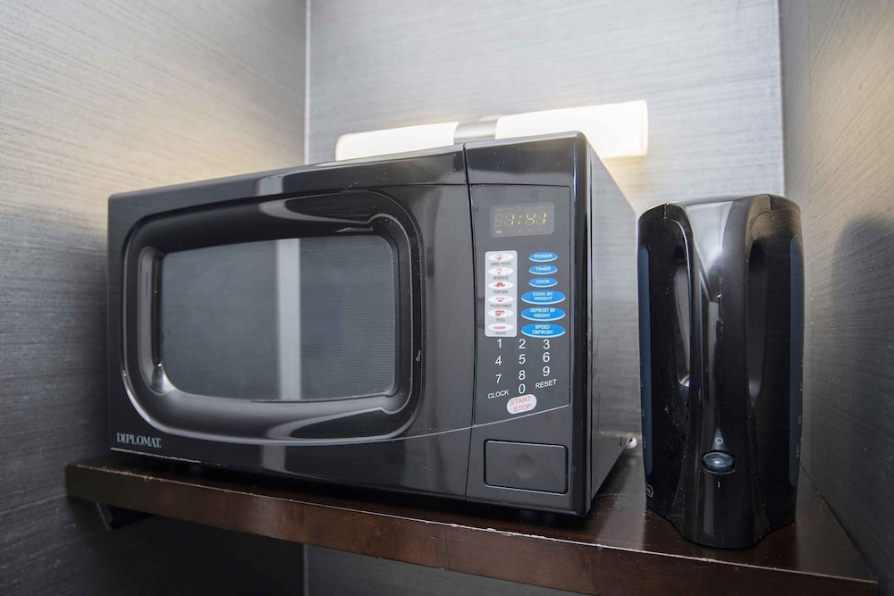 Sandman Hotel Kelowna 27/50