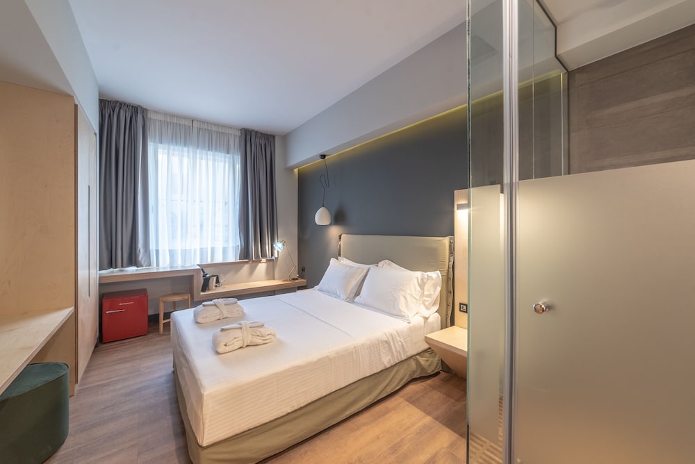 St Bjur Suites 13/50